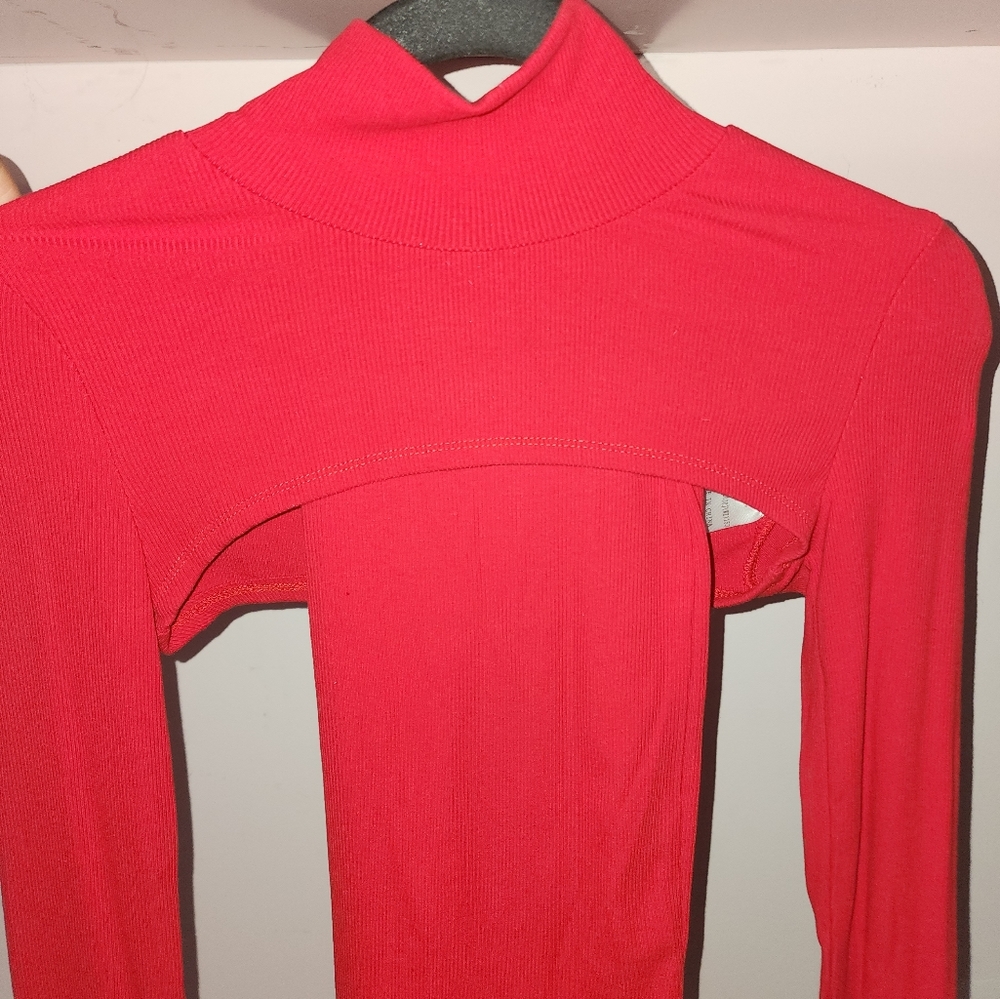 Red co ord - Picture 3 of 3